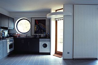 04-14 Murray Mews, Kitchen