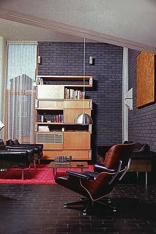 10-Ken place-Living Room